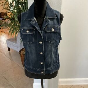 Chicos denim vest size 1 (8-10)